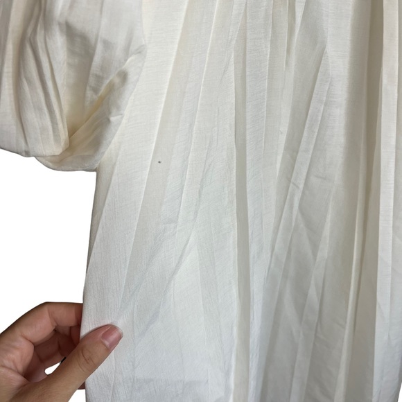 Alcer Pleated White Puff Sleeve Mini Dress - Picture 5 of 11